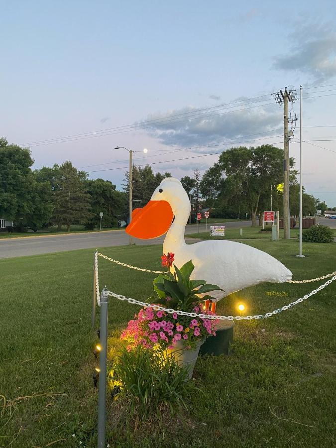 Pelican Motel Pelican Rapids Luaran gambar